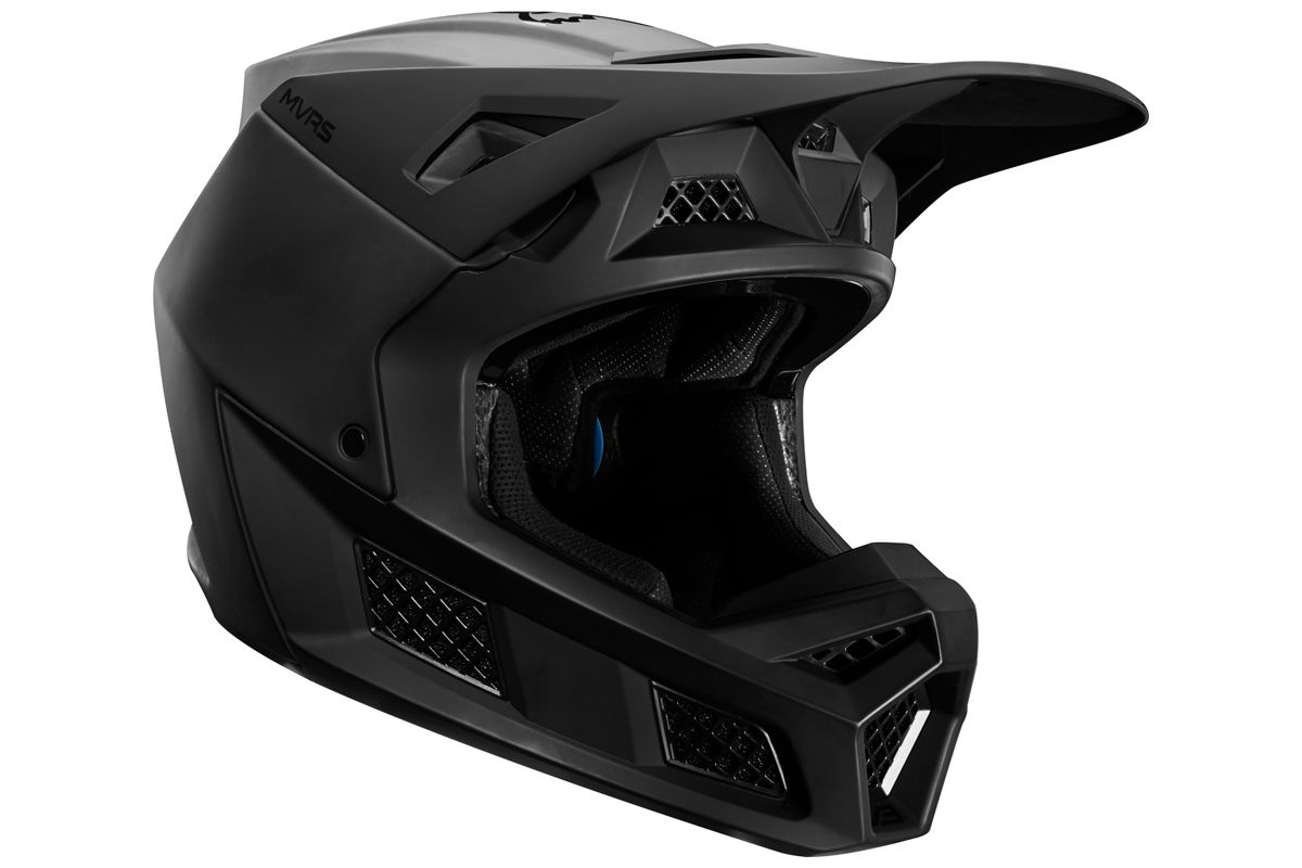 Detailed: 2020 Fox V3 helmet | MotoOnline.com