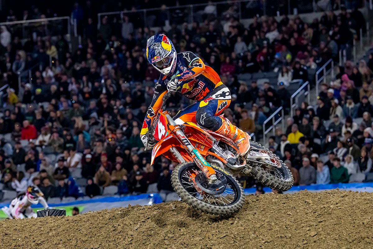 Sexton reflects upon 'a chaotic night' in San Diego | MotoOnline.com