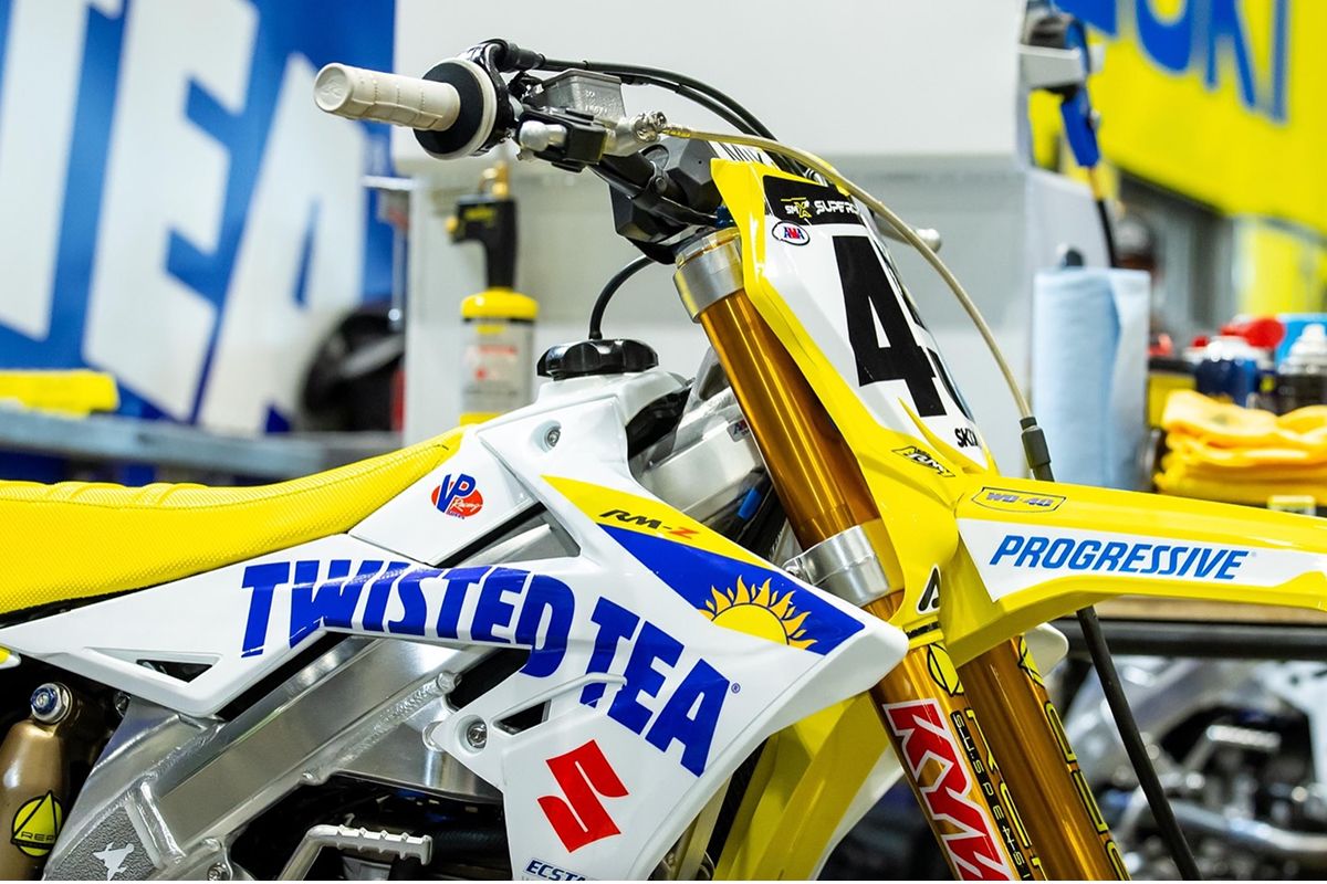 ツイスター Twisted Tea Suzuki adds Paturel for Pro Motocross series