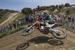 Cairoli and Guillod top dramatic MXGP of Spain