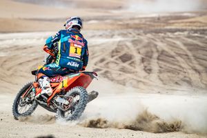 Barreda controls Dakar standings as Walkner earns stage two win