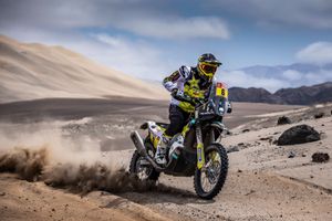 Quintanilla regains control of Dakar with stage six victory