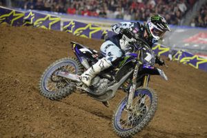 Ferrandis returns to the podium as Cooper recovers at Glendale