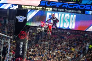 Flawless win for Roczen at Glendale Triple Crown