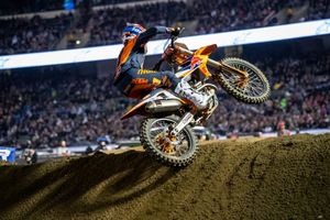 Oakland runner-up a necessity for defending champion Webb