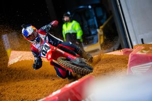 Roczen dominates in Atlanta taking third victory of the season