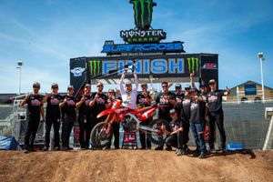 Sexton nails Showdown race victory to claim second-straight 250SX championship