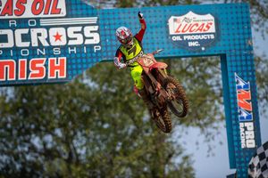 Martin stretches win streak to three, takes over championship lead at RedBud double-header