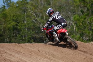 Sexton and Ferrandis top Jacksonville qualifying sessions