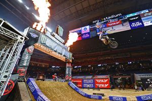 Nichols rises in 250SX East to tie on points with Craig