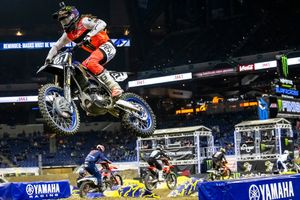 Stewart finishes fourth at Indianapolis 3