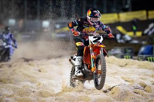 Webb charges to a fourth consecutive podium finish at Daytona