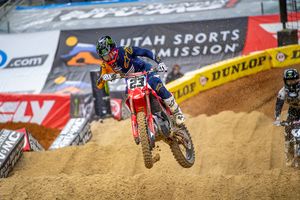Sexton avoids further injury in Arlington 3 main event exit