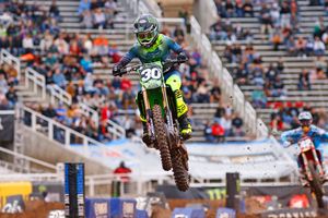 Shimoda keeps hopes alive at SLC 1 with maiden 250SX victory