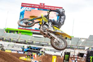 Suzuki’s Short fights back into top 10 on return