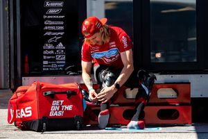 Detailed: Albek Meridian gear bag