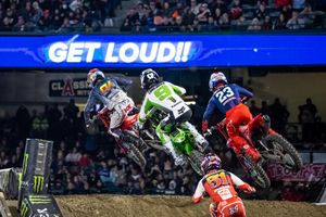 Captured: 2022 Supercross Rd1 Anaheim