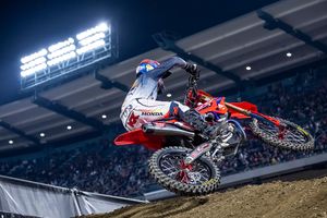 Debrief: 2022 Supercross Rd1 Anaheim