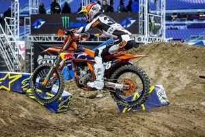 Minor injuries force KTM's Vohland out of Arlington