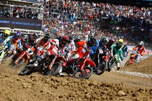 Highlights: 2022 Supercross Rd16 Denver