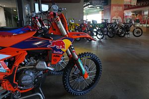 Captured: 2023 Supercross Rd1 Anaheim first look