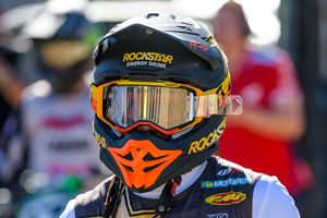 Practice crash rules Stewart out of Anaheim 2 round
