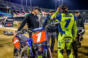 MotoNow: Three-way fight emerges