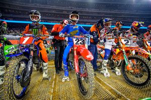 Input: Tomac vs Webb vs Sexton