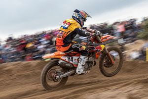 Consistent Herlings charges to MXGP Sardegna overall