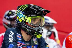 Star Yamaha's Robertson to undergo surgery on broken leg