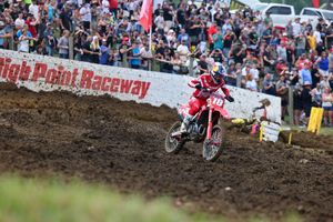 Lawrence overcomes High Point adversity to extend streak