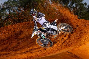 Injured Craig targeting second half of outdoor season