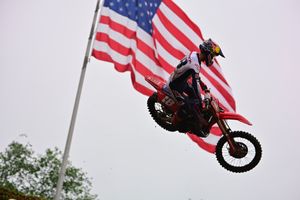 Damp RedBud qualifying paced by Lawrence