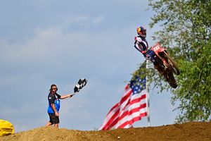 Lawrence extends streak with perfect day at RedBud