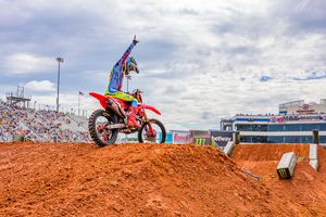 Debrief: 2023 SMX Playoff 1 Charlotte