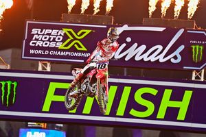 Lawrence becomes first 450SMX champion with Los Angeles victory