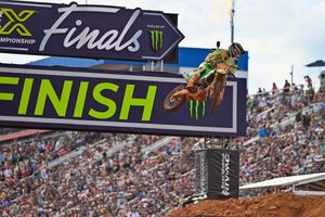 Shimoda launches into SMX playoffs with Charlotte win