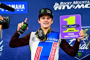 Deegan clinches 250SMX title with Los Angeles overall