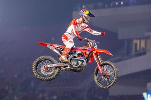 Weekend: Jett Lawrence | 450SMX champion