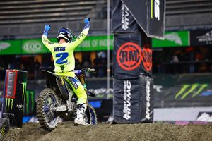 Webb battles to Seattle Supercross victory