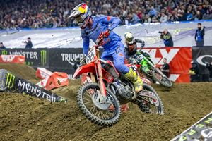 Resilient Hunter Lawrence continues racing through scapula fracture