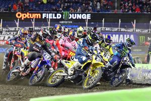 Highlights: 2024 Supercross Rd13 Foxborough