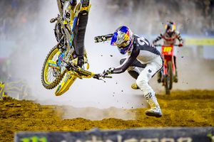 Broken tibial plateau ends Roczen's Supercross season in 2024