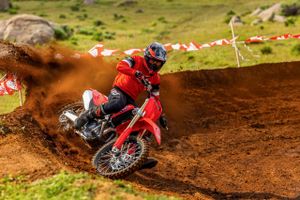 Detailed: 2025 Honda CRF range