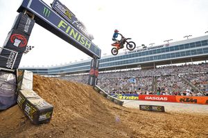 Another 1-1 sweep for Deegan at Texas SMX round