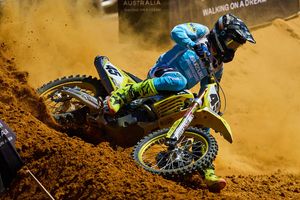 Shoulder recovery rules Nichols out of Abu Dhabi WSX