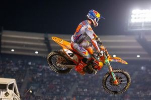 Debrief: 2025 Supercross Rd1 Anaheim