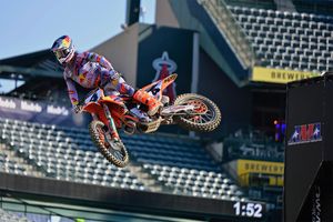 Trackside: 2025 Supercross Rd1 Anaheim