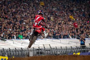 Knee surgery rules Lawrence out of 450SX title defense