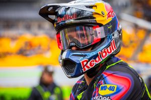 Escalating ankle injury ends Roczen's Supercross season